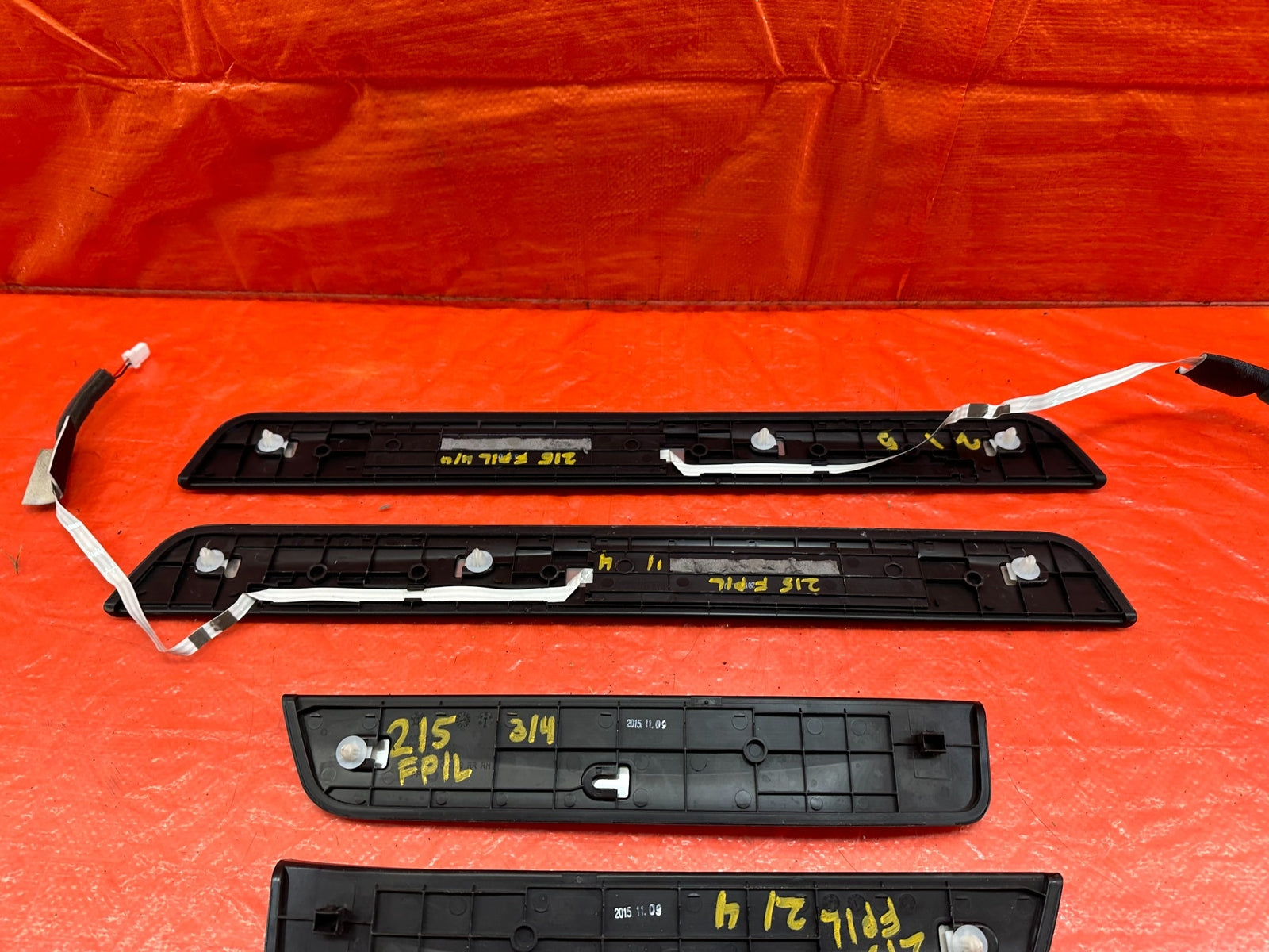 16 20 INFINITI Q50   ILLUMINATING FLOOR PILLAR SCUFF PLATE SET   OEM FACTORY 21511