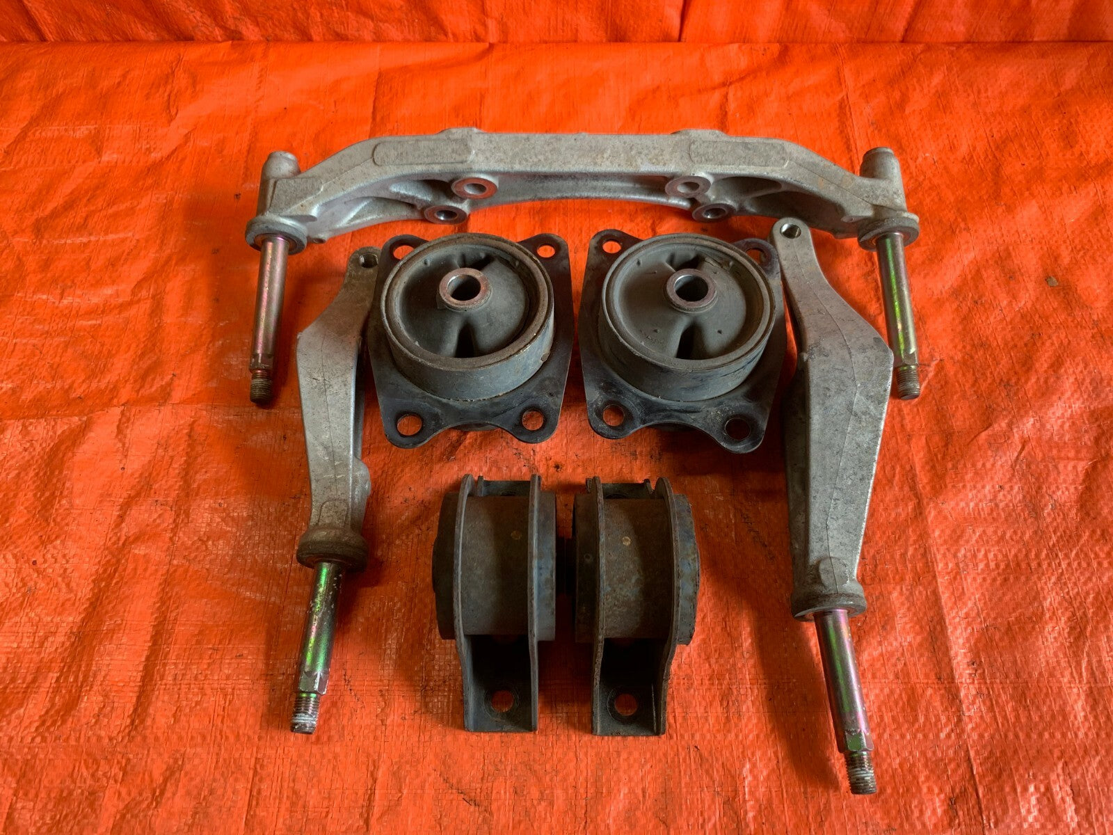 OEM 2001 01 HONDA S2000 AP1   REAR DIFFERENTIAL DIFF MOUNTS BRACKETS SET MOUNT0