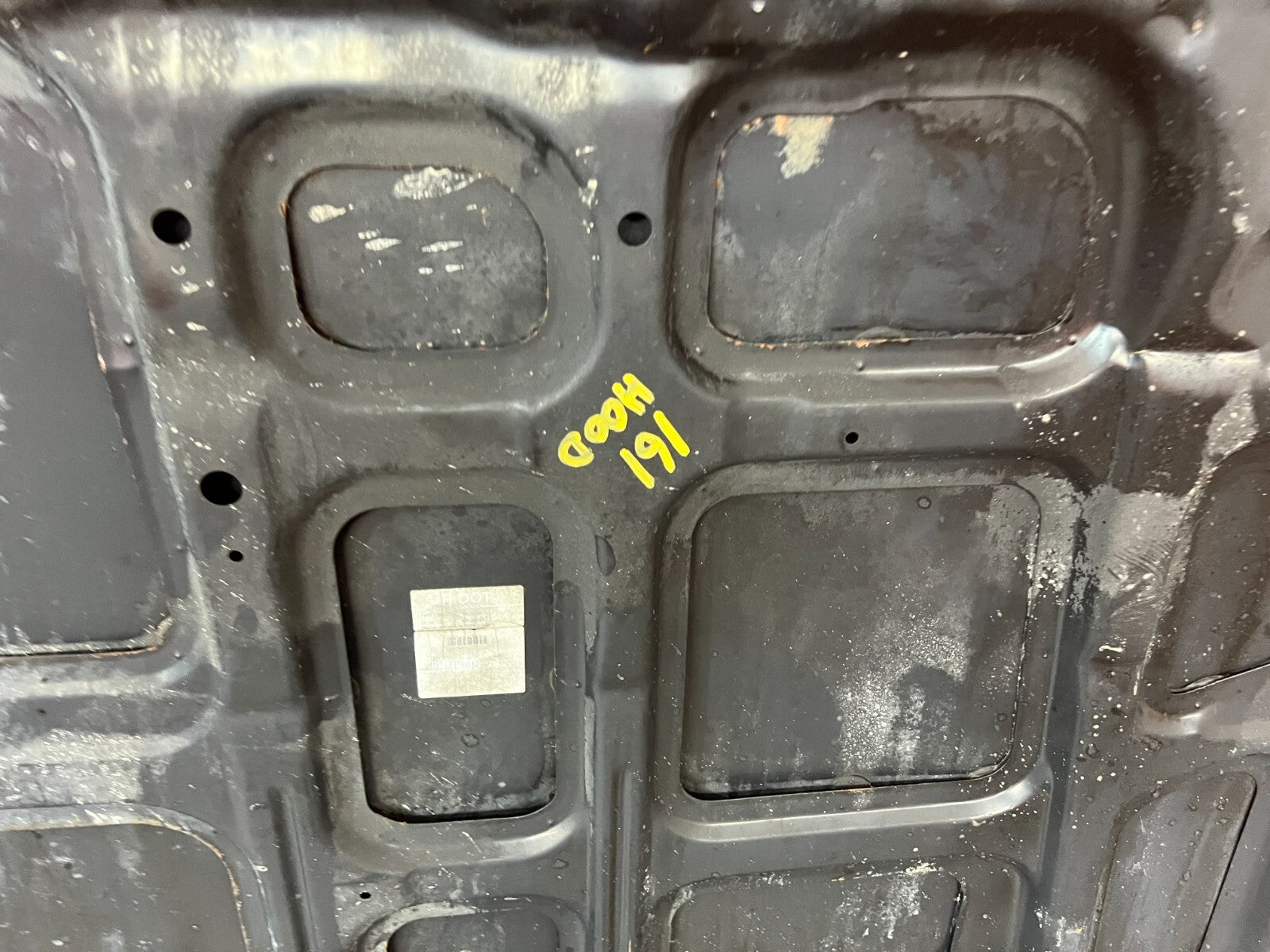 96 98 HONDA CIVIC   HOOD / BONNETT ASSEMBLY   OEM FACTORY OE #16110