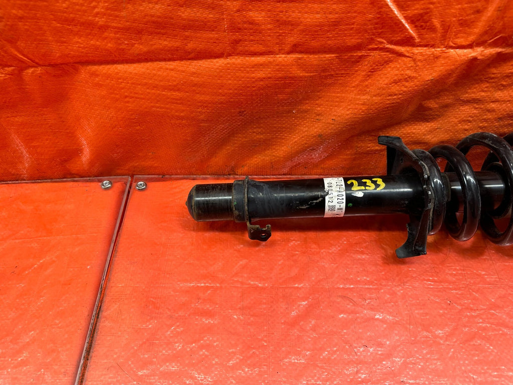 09 14 ACURA TSX   2.4L   DRIVER LEFT FRONT   SHOCK AND SPRING STRUT   OEM #2335