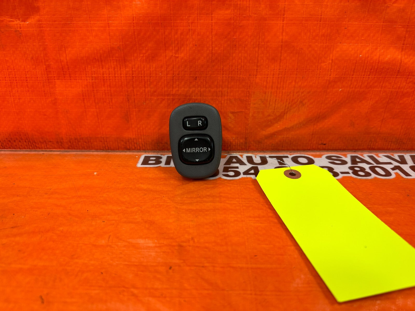 00 05 TOYOTA CELICA   POWER MIRROR CONTROL SWITCH BUTTON   OEM FACTORY #2500