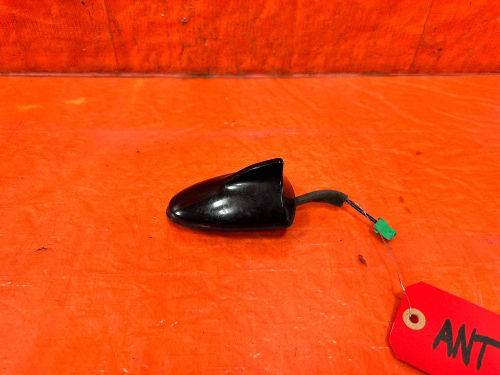 14 20 INFINITI Q50   FACTORY ANTENNA ASSEMBLY   OEM 3141