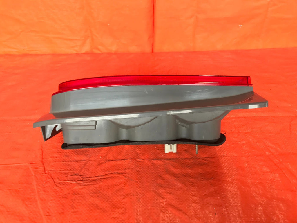OEM 2008 2009 2010 SCION XB PASSENGER RIGHT TAIL LIGHT LAMP 08 09 10 6
