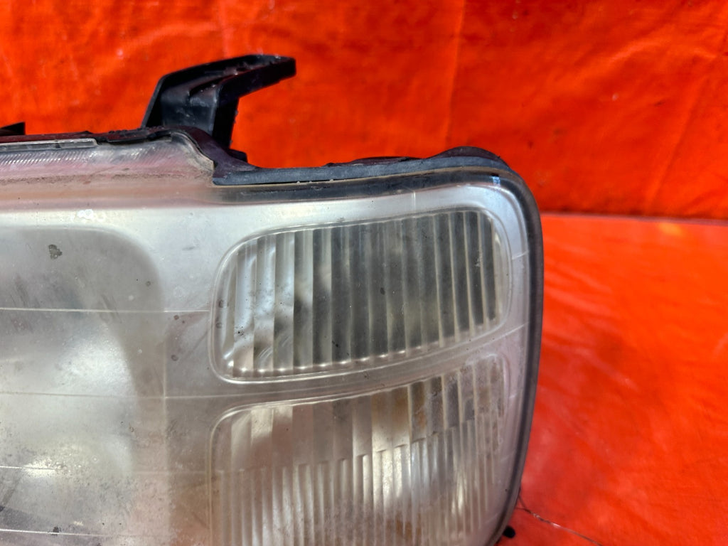 97 01 HONDA CR V   HEADLIGHT HEADLAMP HEAD LIGHT LAMP   DRIVER LEFT SIDE OEM2