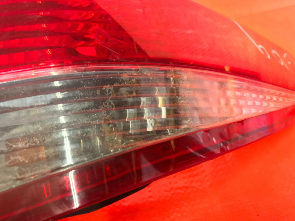 OEM 2003 2004 03 04 HONDA ACCORD   SEDAN   PASSENGER RIGHT OUTER TAIL LIGHT LAMP5