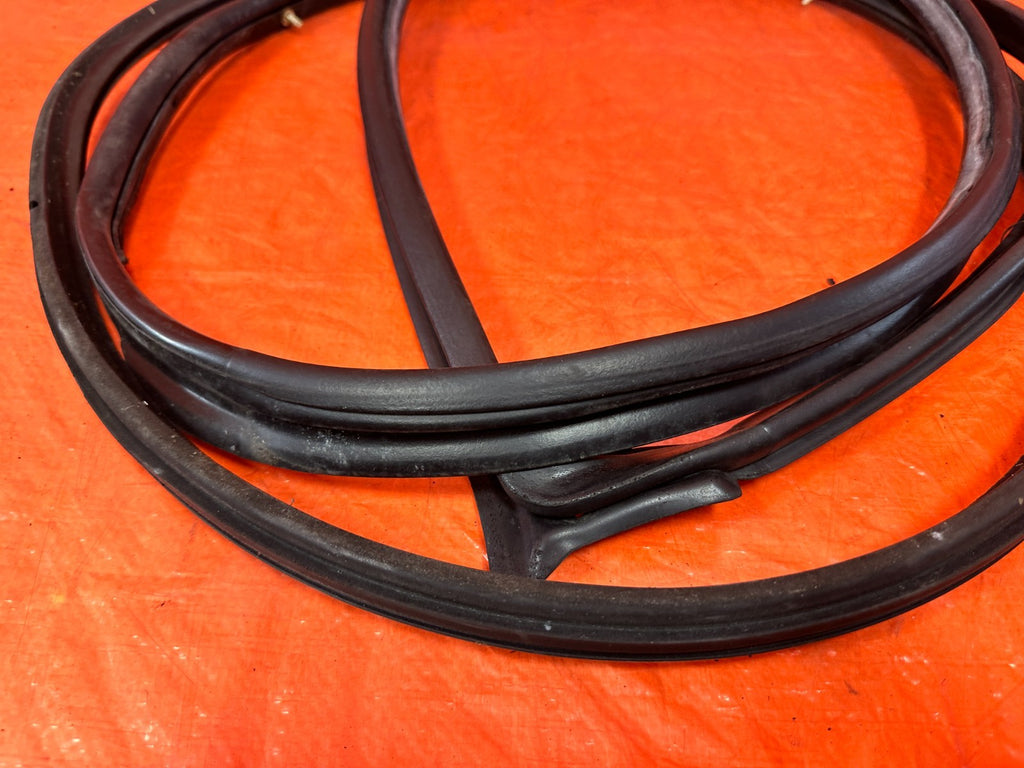 02-05 HONDA CIVIC SI EP3 HATCH LEFT DOOR WEATHER STRIP TRIM SEAL GASKET OEM 3081
