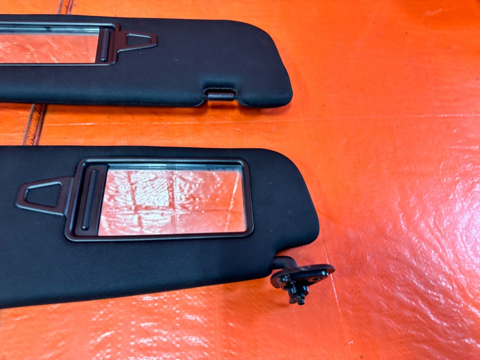 13 16 HYUNDAI GENESIS COUPE 3.8L   LEFT AND RIGHT SUN VISORS PAIR SET   OEM #3267