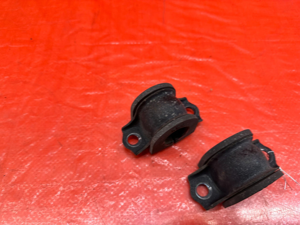 04 09 HONDA S2000   LEFT & RIGHT REAR SWAY BAR BRACKETS & BUSHINGS OEM #2243