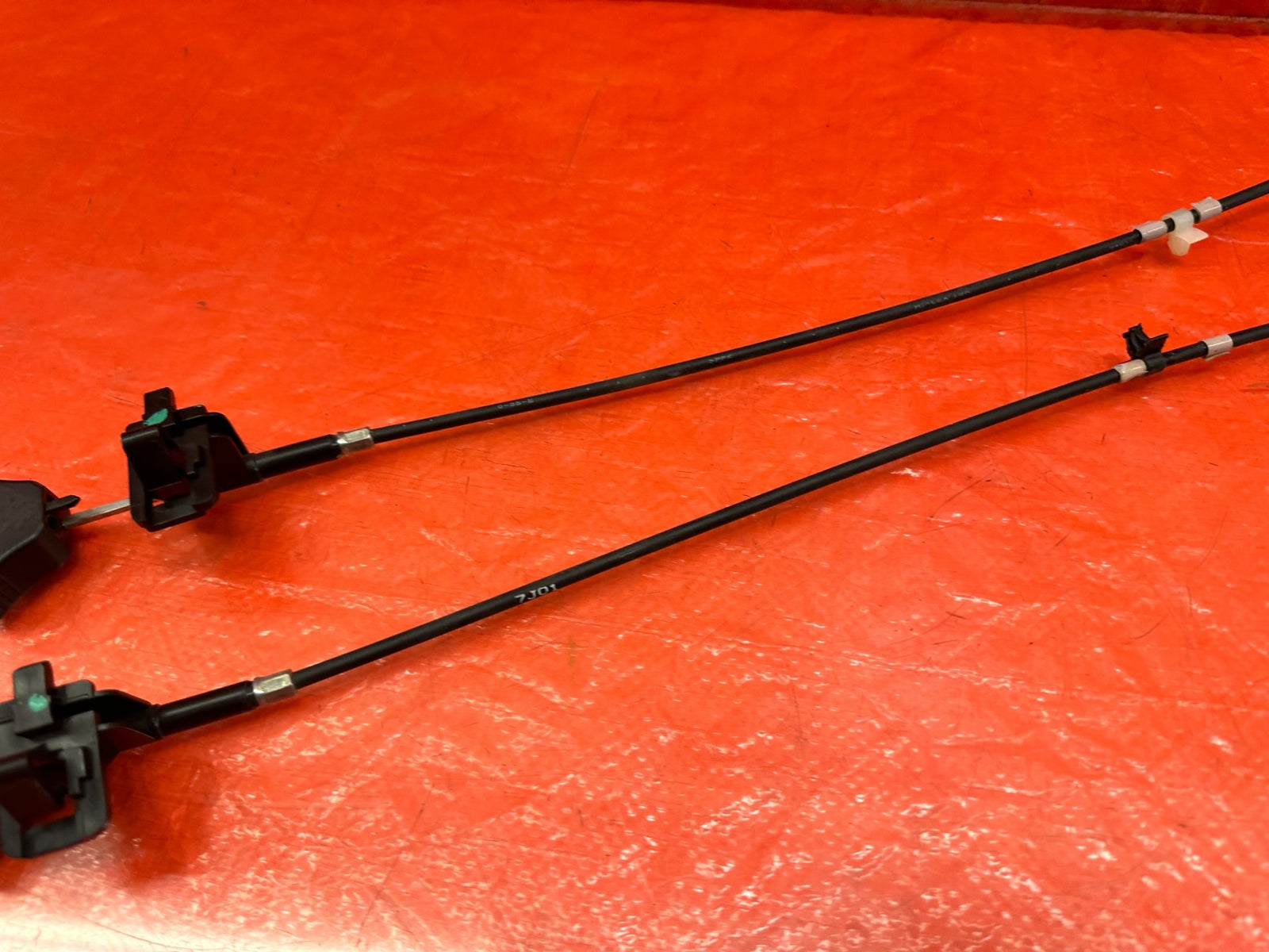 07 11 HONDA CIVIC SI SEDAN   LEFT & RIGHT REAR SEAT RELEASE PULL CABLES OEM #2206