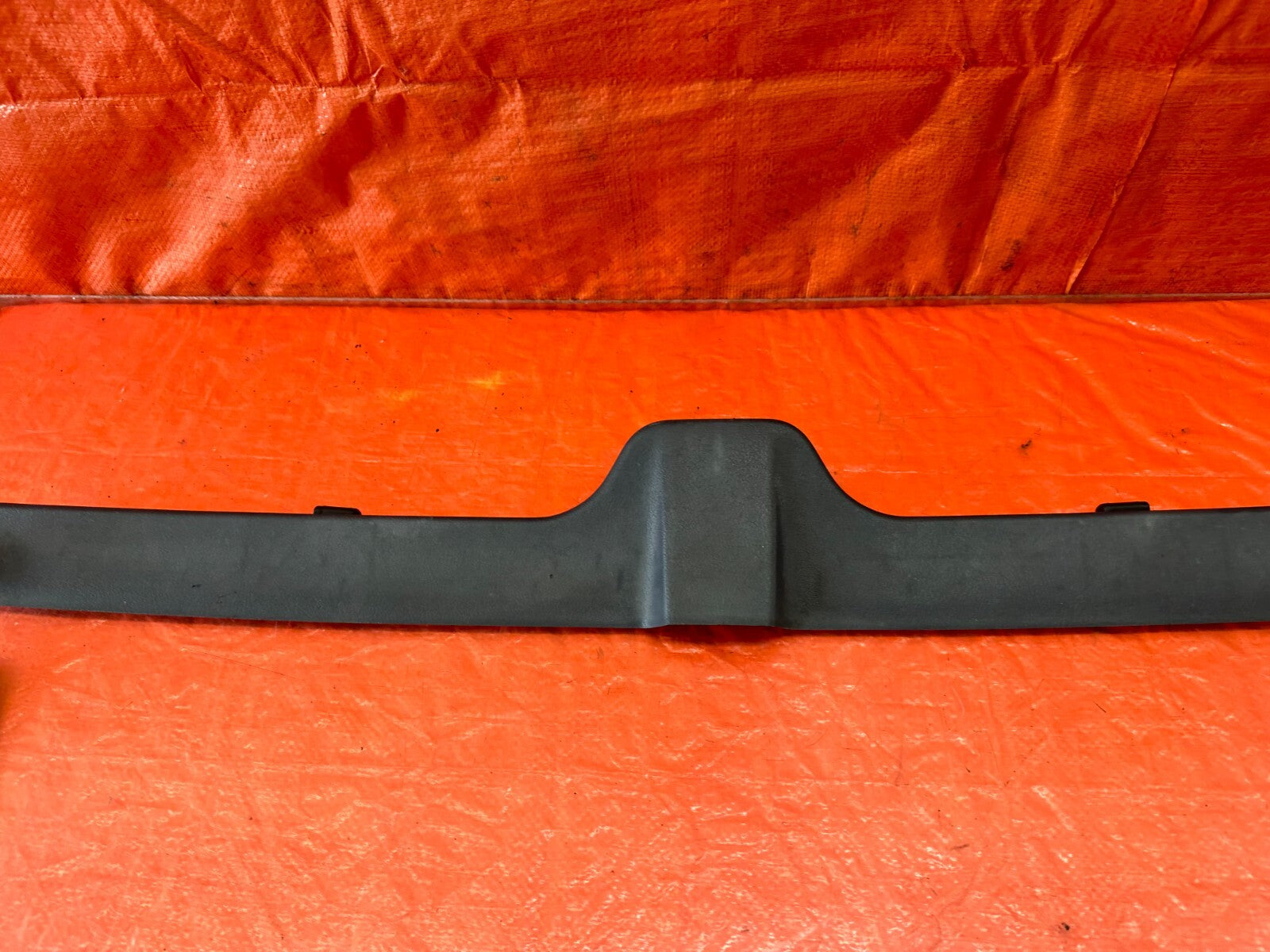 1989 89 HONDA CRX DX   ALLREAR HATCHBACK TAILGATE TRIM PLASTIC LINING   OEM #2434