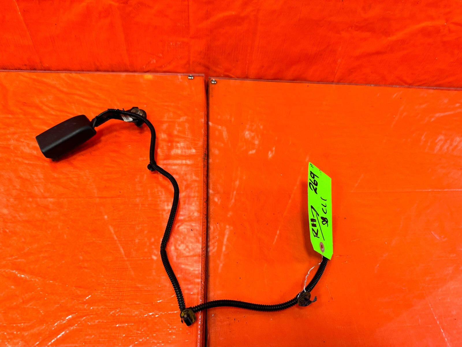 13 15 HONDA CIVIC SI   PASSENGER RIGHT FRONT SEAT BELT CLIP BUCKLE   OEM #2695