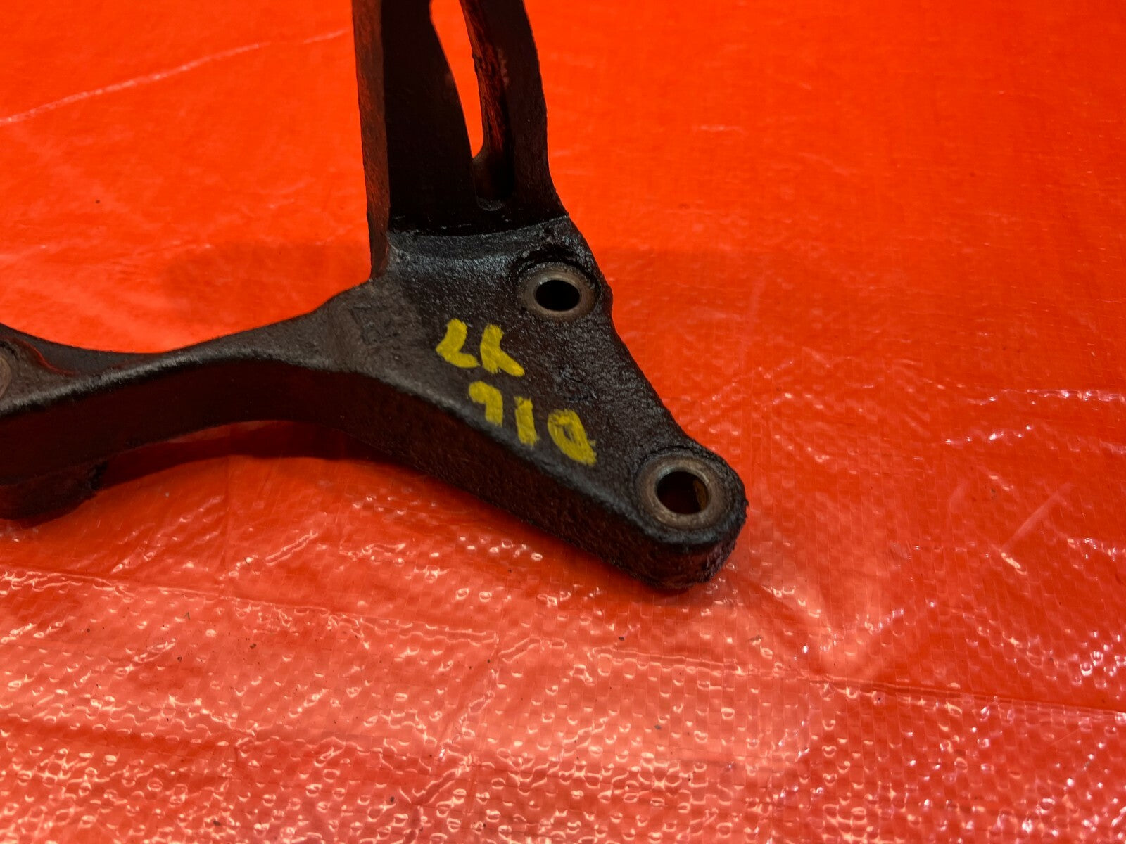 96 00 HONDA CIVIC EX DX LX CX HX GX POWER STEERING PUMP MOUNTING BRACKET OEM Y74