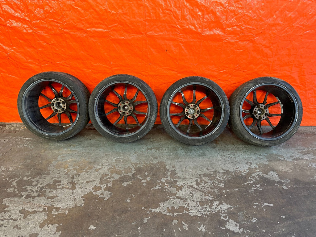 JDM RAYS GRAM LIGHTS   57FXX   5x100 / 19x9 / +38 / VENTUS V12 EVO2   245/35ZR1920