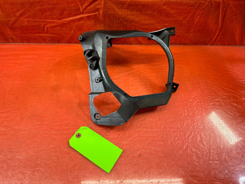88 91 HONDA CRX   DRIVER LEFT REAR SPEAKER MOUNTING BRACKET PLATIC OEM #2430
