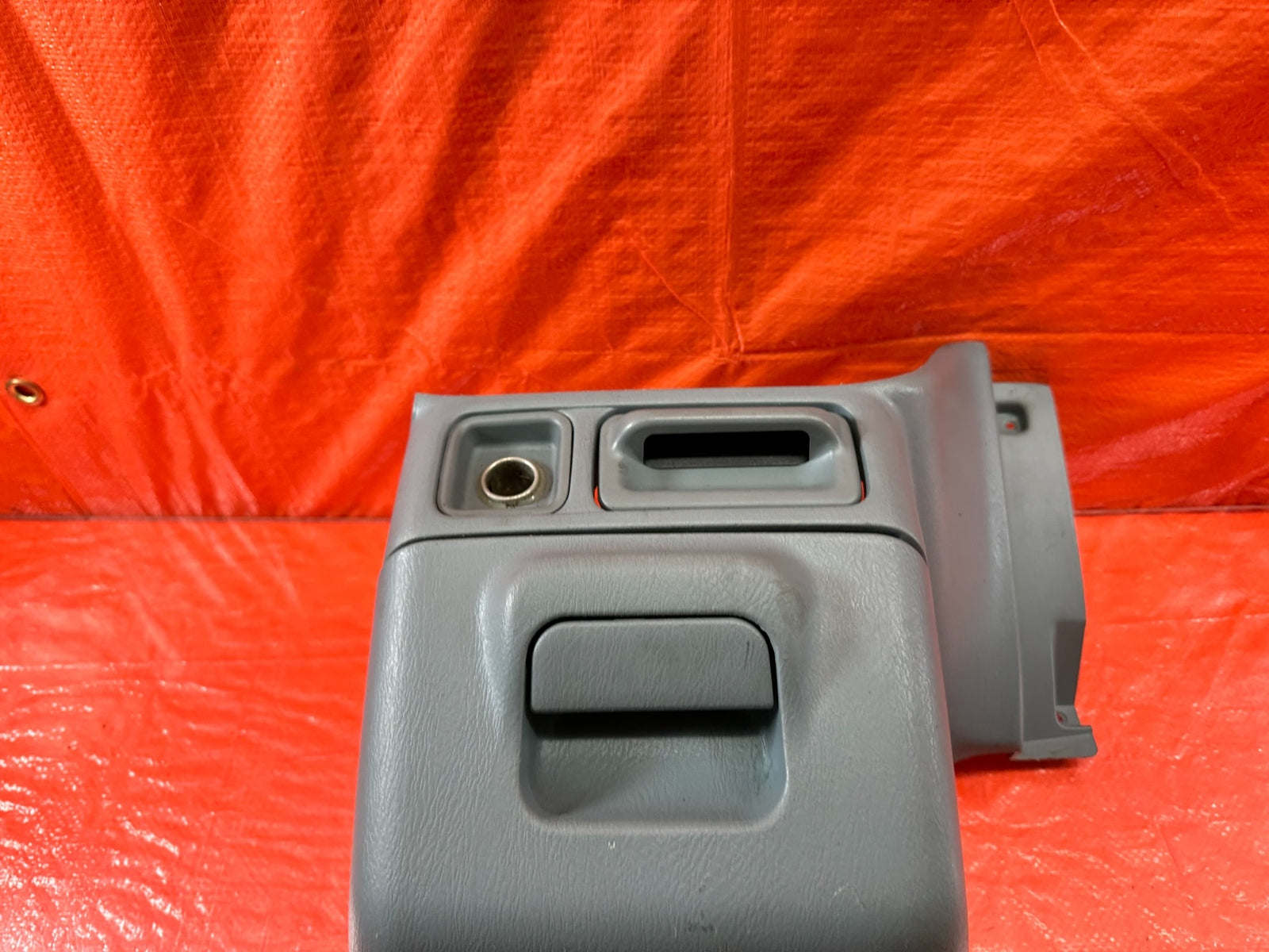 96 97 HONDA ODYSSEY   LOWER CENTER CONSOLE STORAGE COMPARTMENT    OEM #1937