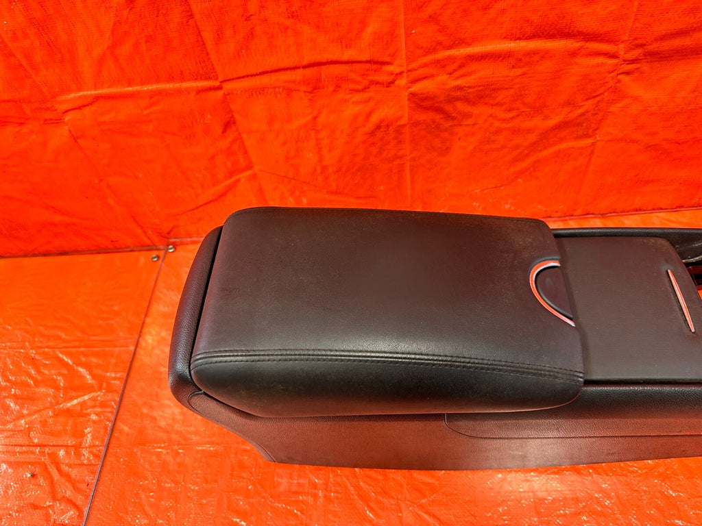 09 15 INFINITI G37 CONVERTIBLE   ARM REST / CENTER CONSOLE STORAGE OEM #3295