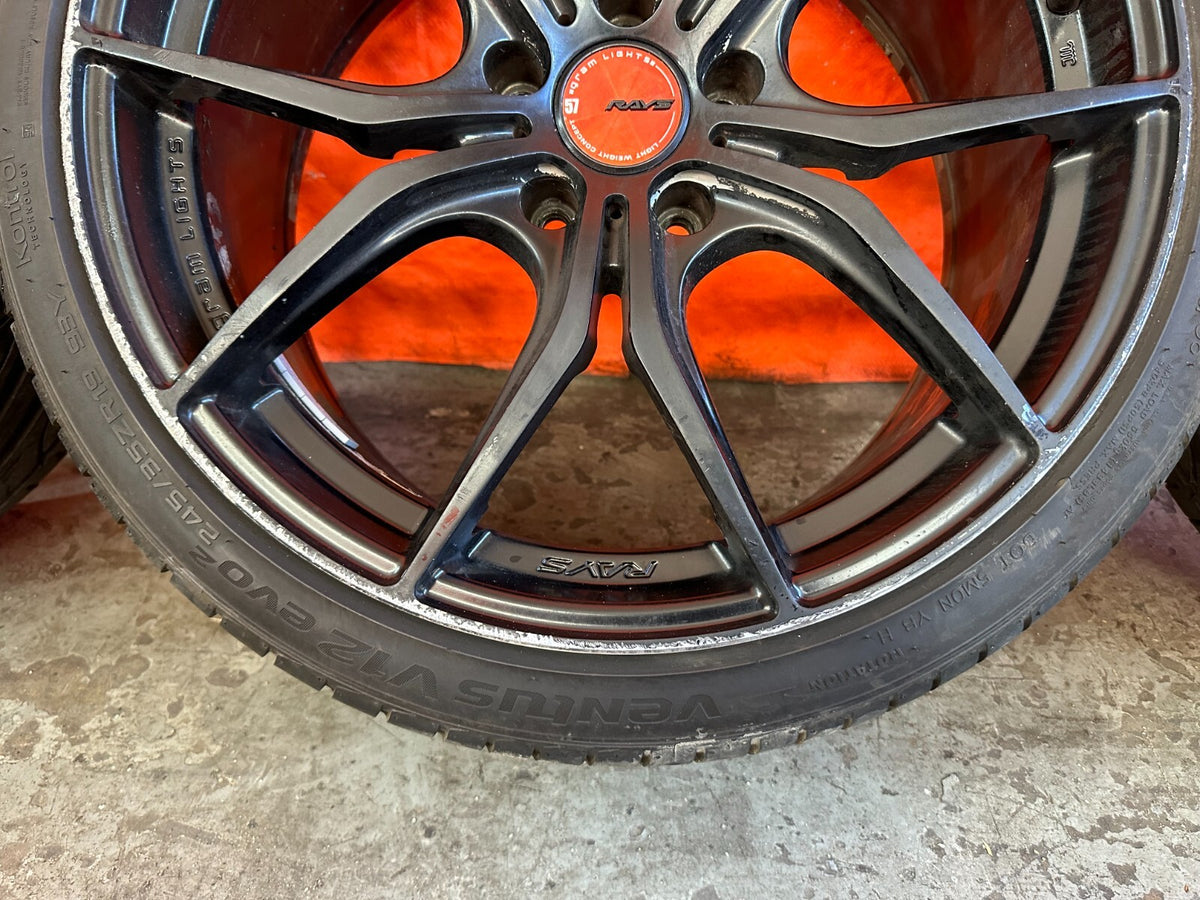 JDM RAYS GRAM LIGHTS - 57FXX - 5x100 / 19x9 / +38 / VENTUS V12 EVO2 - 245/35ZR197