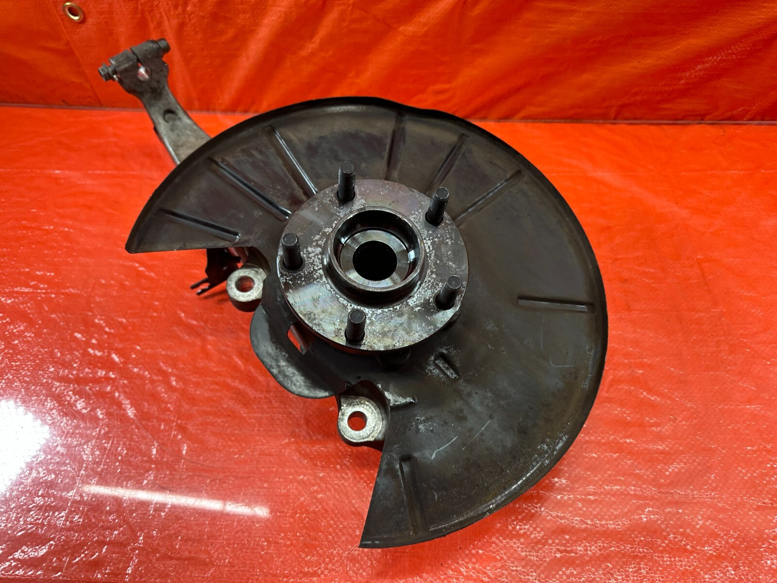 08 12 INFINITI G37 SPORT   DRIVER LEFT FRONT SPINDLE KNUCKLE HUB   OEM #1906