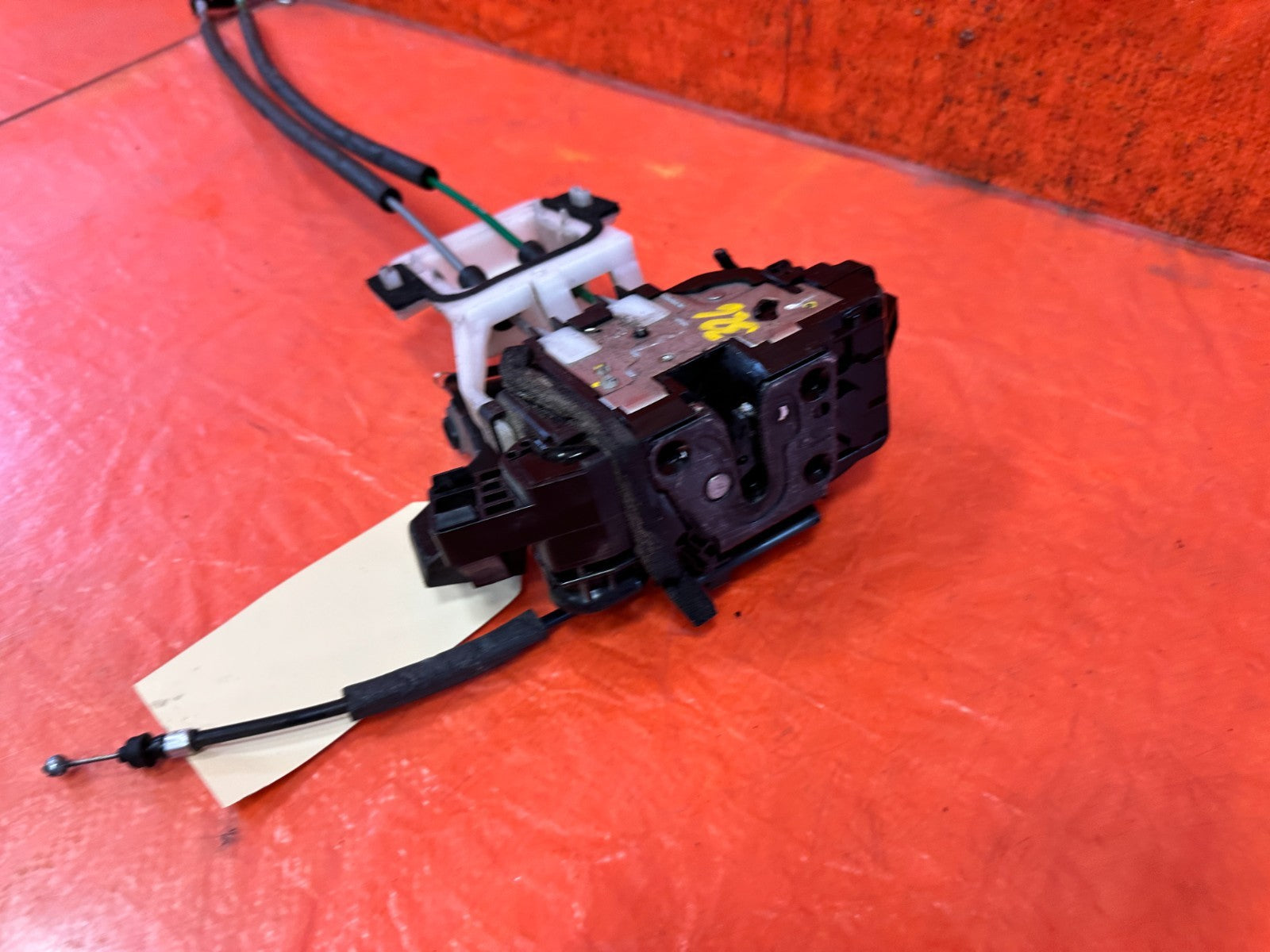 10 16 HYUNDAI GENESIS COUPE   DRIVER LEFT FRONT DOOR LOCK ACTUATOR   OEM OE #3262