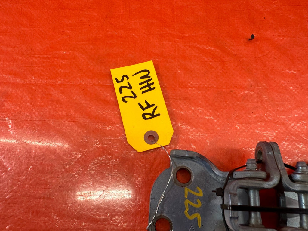 00 09 HONDA S2000   DOOR HINGE SET   UPPER & LOWER   RIGHT SIDE HINGES OEM #2254