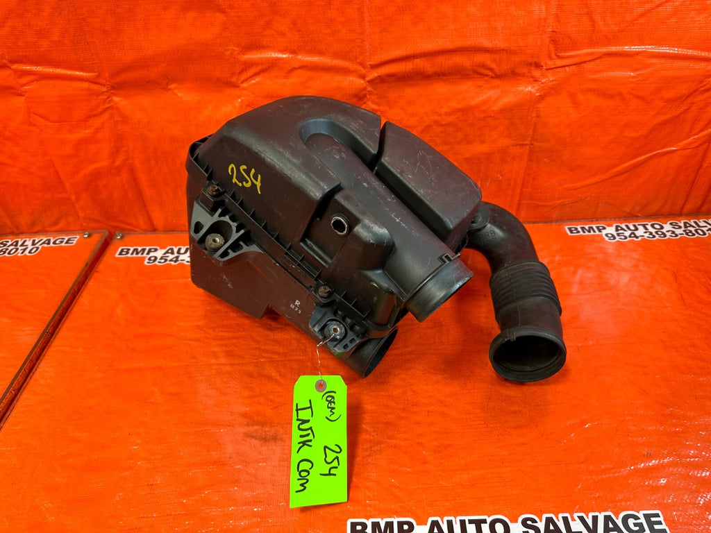 02 06 ACURA RSX TYPE S   K20A2 K20Z1 FACTORY INTAKE W/ ARM AIR BOX OEM OE #2547