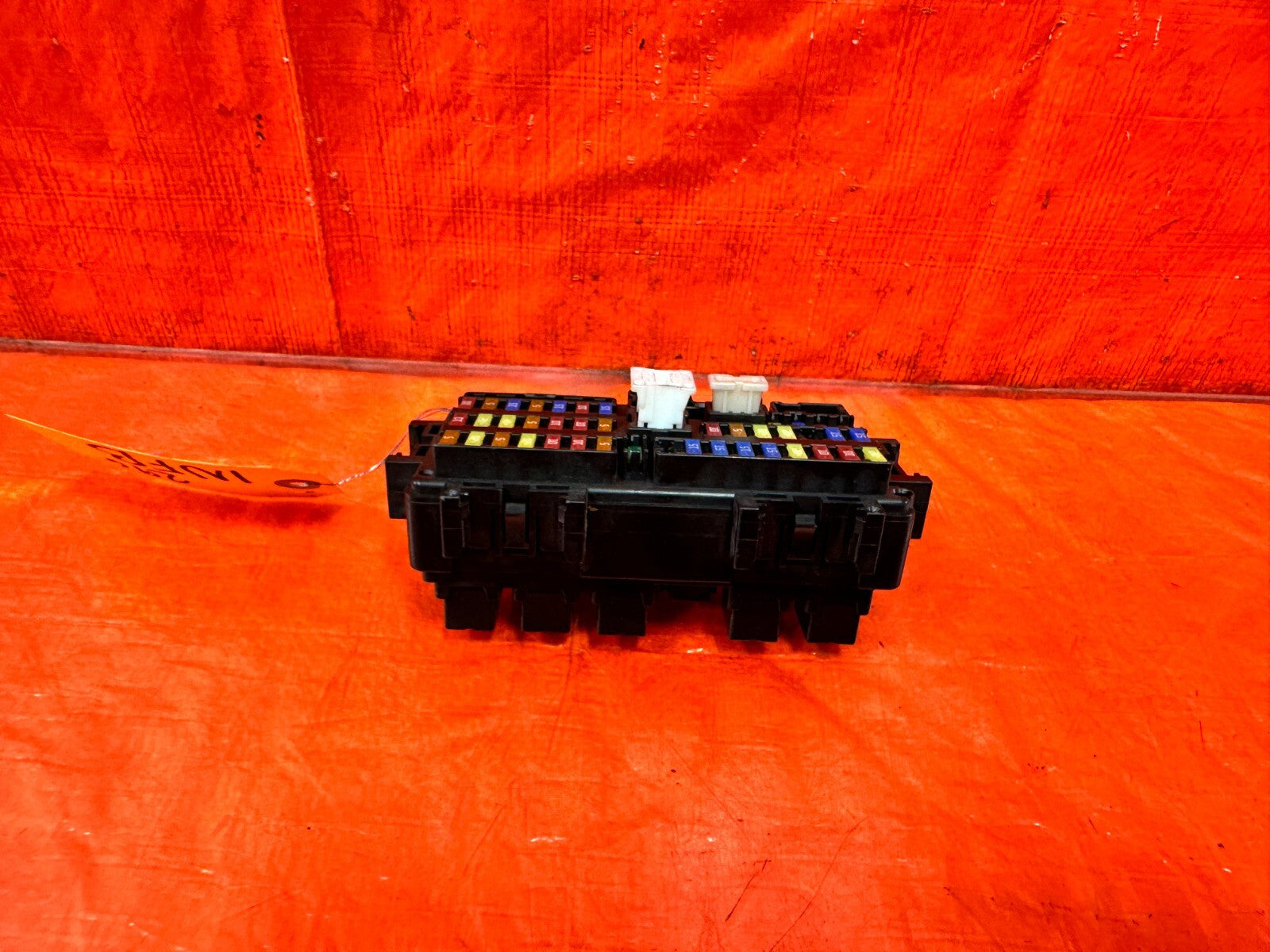 16 20 INFINITI Q50 & Q60 3.0L   INTERIOR CABIN UNDER DASH FUSE BOX PANEL OEM 2964
