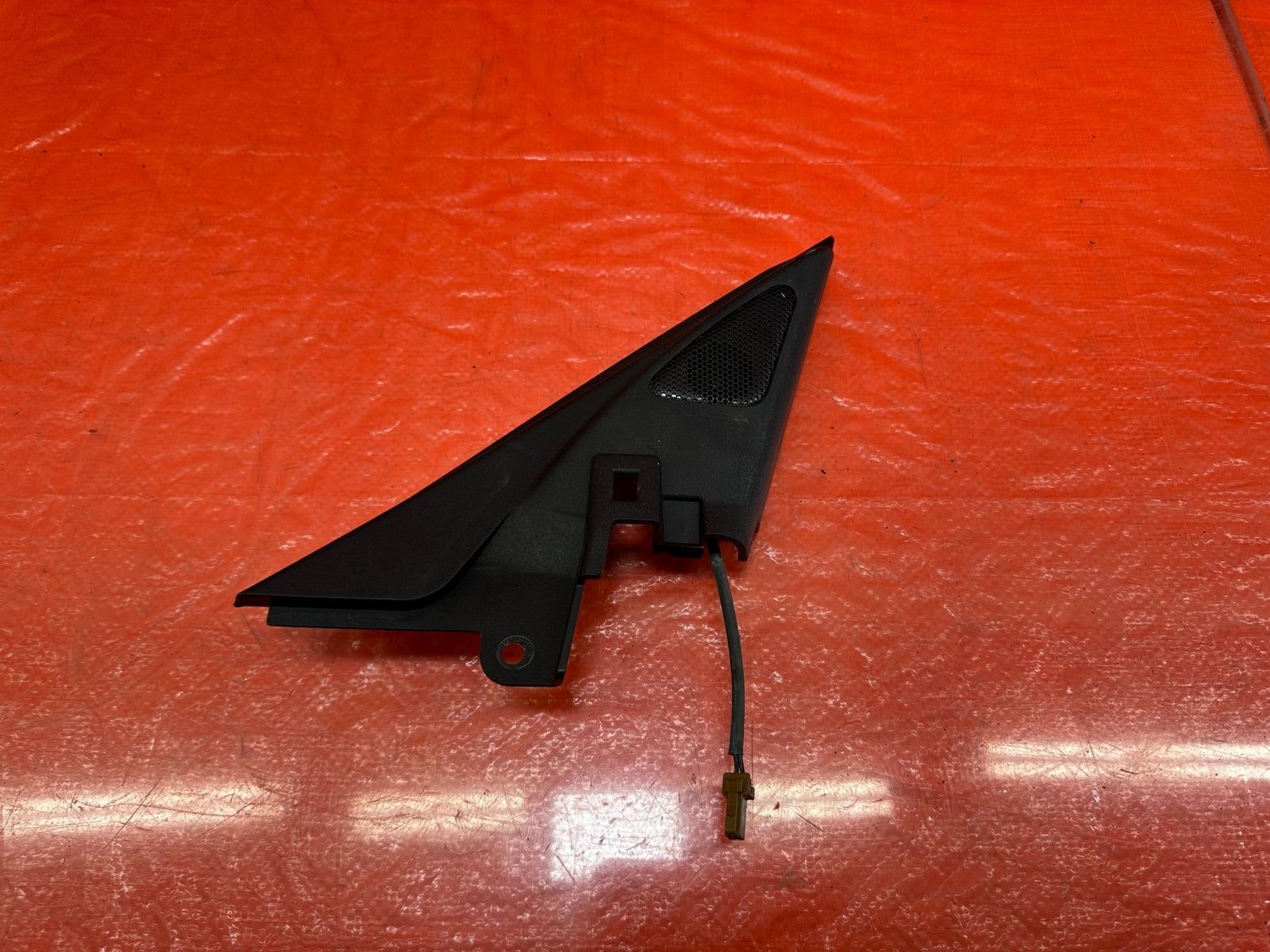 08 15 INFINITI G37 & Q60    PASSENGER RIGHT TWEETER W/ GARNISH TRIM   OEM #2070