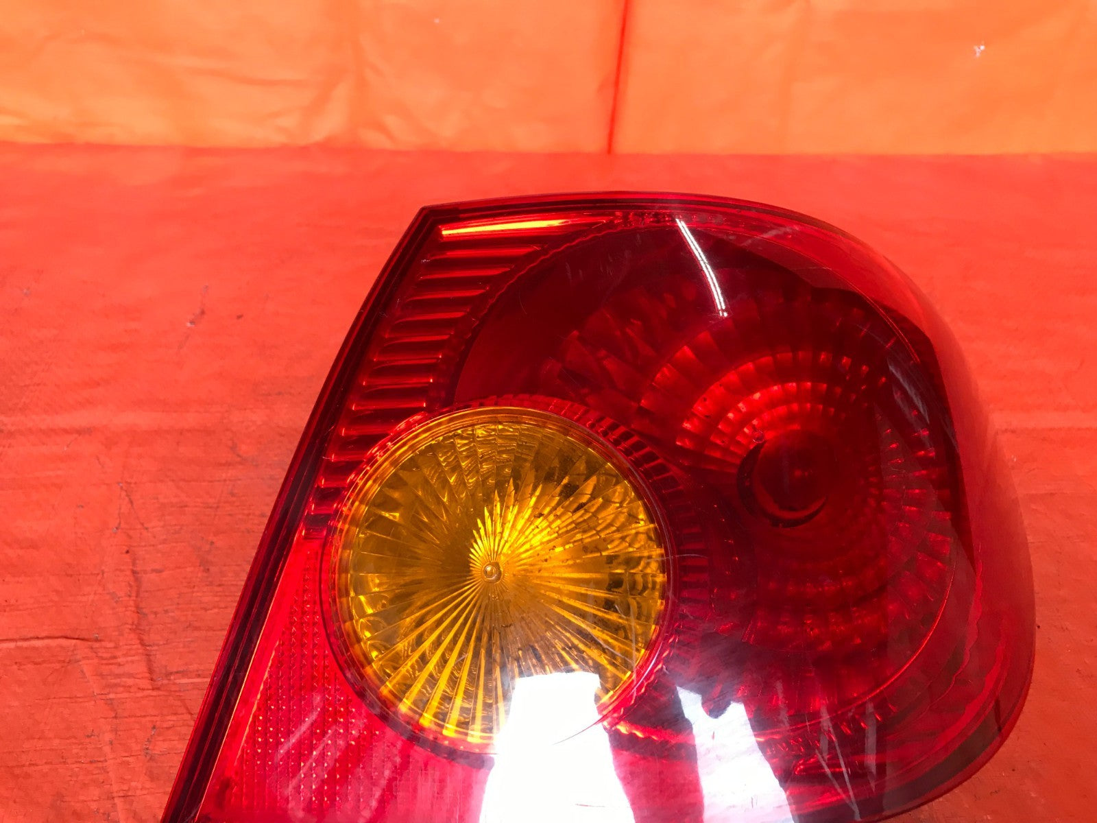 OEM 2006 06 TOYOTA COROLLA PASSENGER RIGHT OUTER TAIL LIGHT LAMP R RH 2