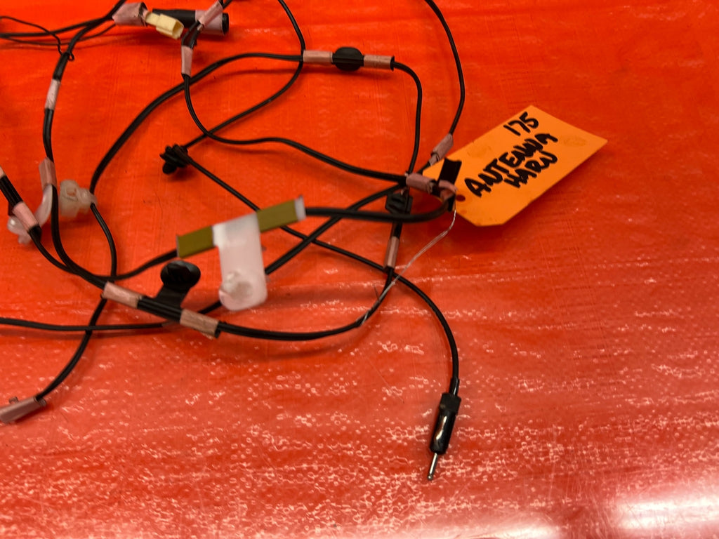 08 15 LANCER EVOLUTION X EVO 10 GSR   ANTENNA HARNESS NON NAVIGATION MODELS #1756