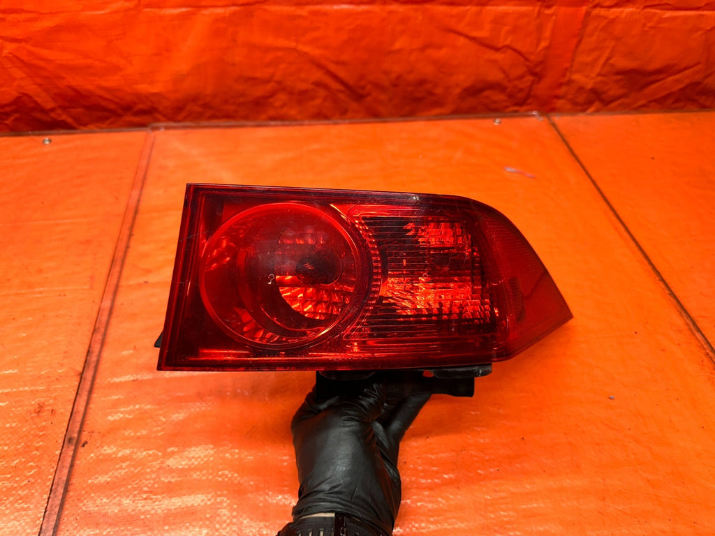 04-05 ACURA TSX 4D 2.4L K24A2 RIGHT PASSENGER OUTER QUARTER TAIL LIGHT LAMP #3420
