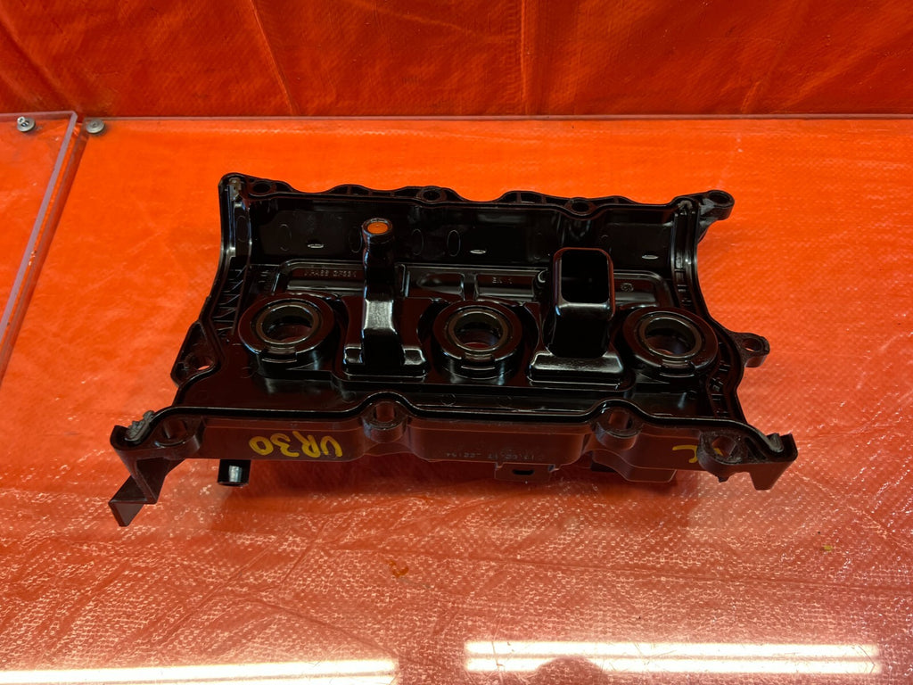 16 19 INFINITI Q50 17 18 Q60 3.0L   VR30DDTT   VALVE COVER   PASSENGER RIGHT OEM9