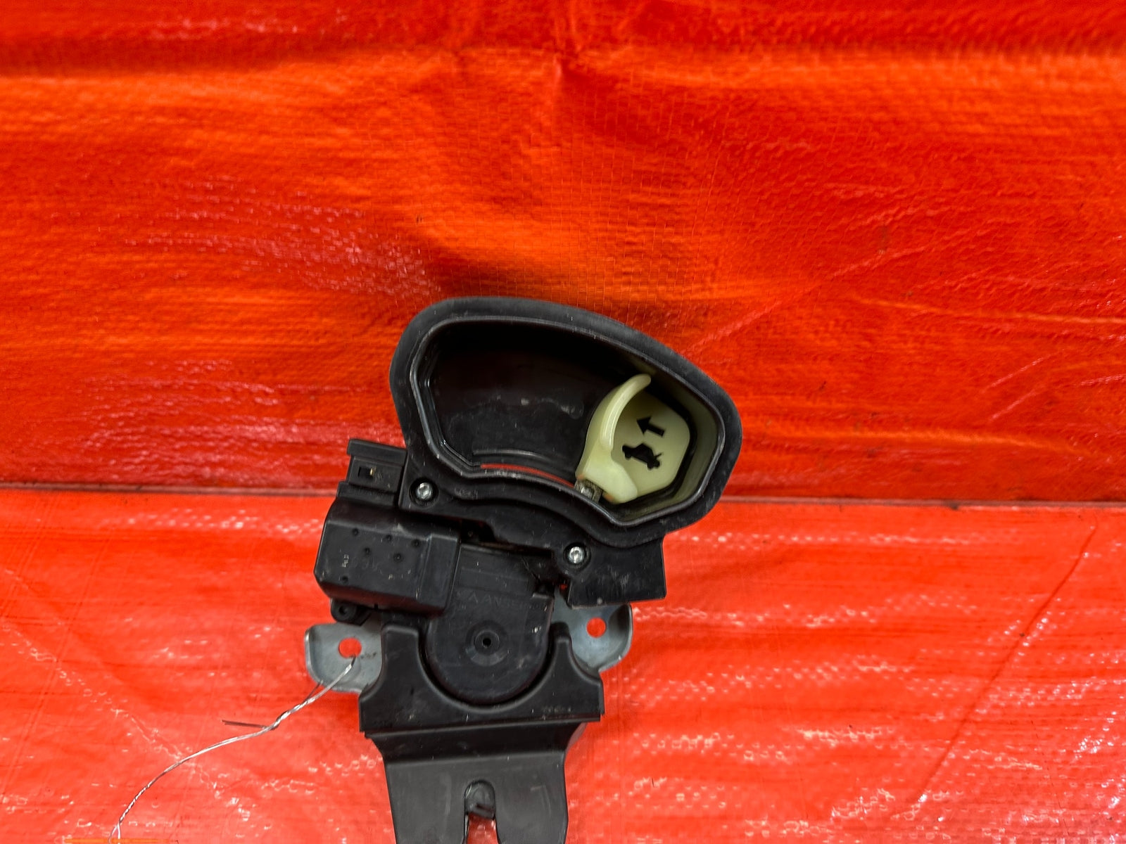 08 15 LANCER EVOLUTION X EVO 10   TRUNK LID LATCH LOCK ACTUATOR OEM FACTORY #2146