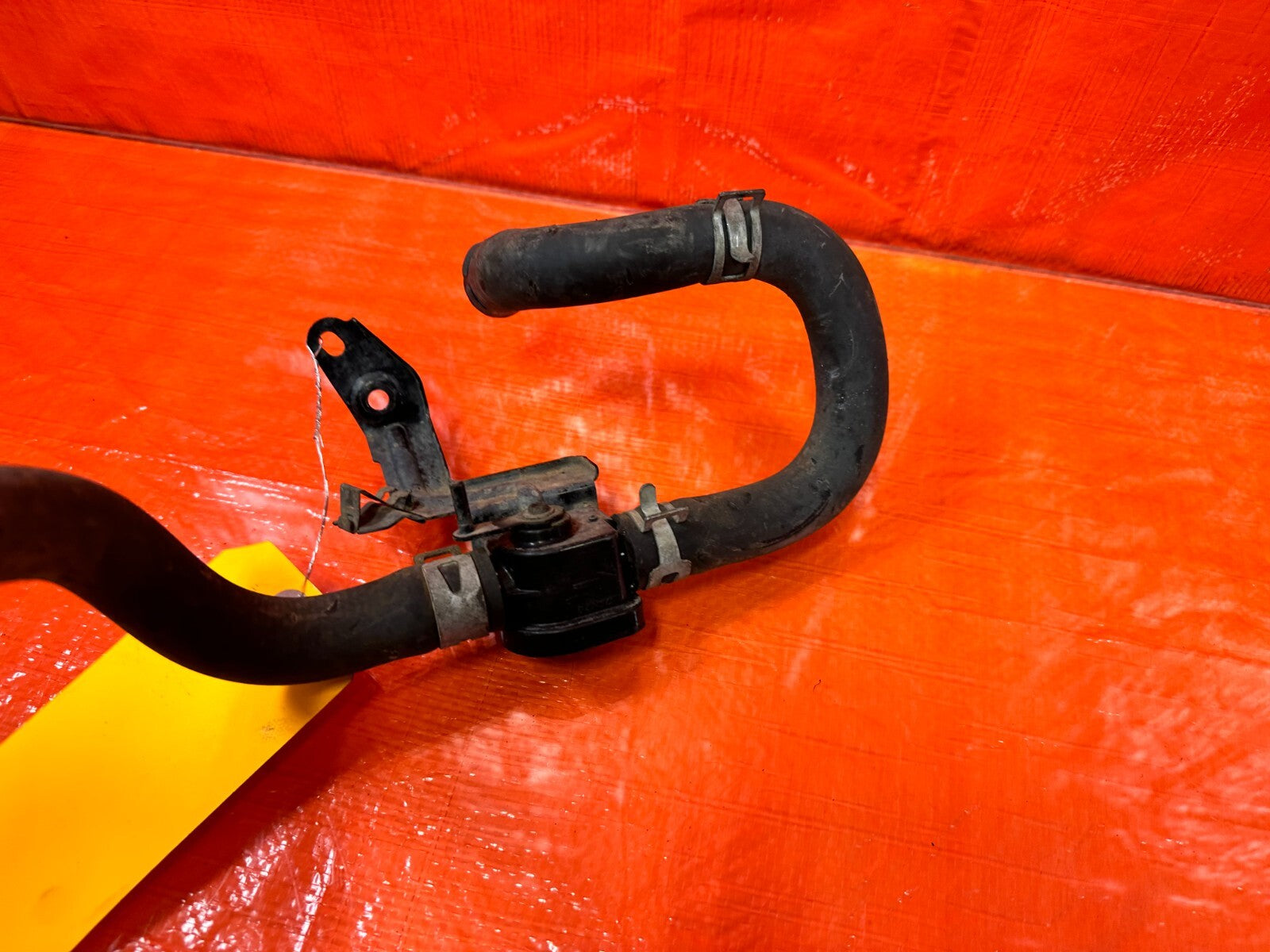 97 01 HONDA PRELUDE   HEATER ACTUATOR VALVE   1 HOSE IS GOOD 1 IS BAD   OEM 2639