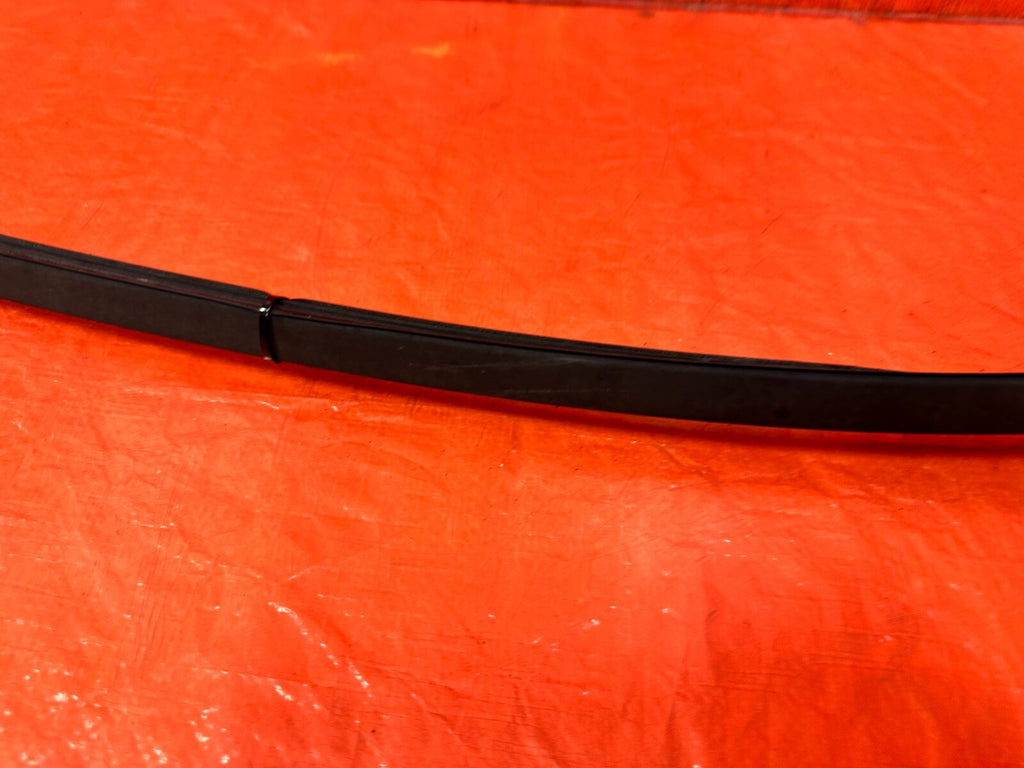 04 05 ACURA TSX   ROOF TRIM WEATHER STRIP SET LEFT & RIGHT DRIP RETAINER OEM 2914