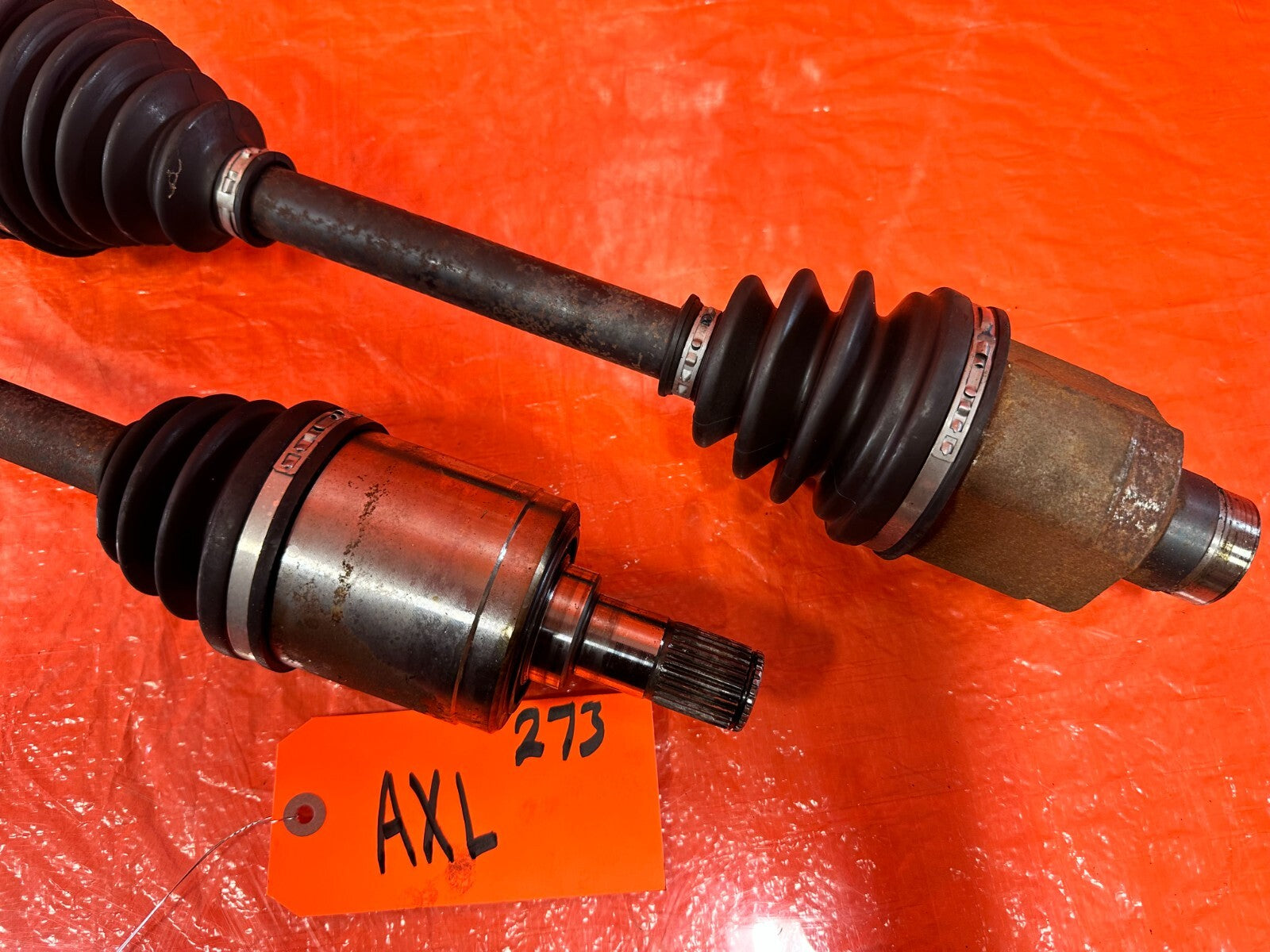 92 96 HONDA PRELUDE   H22 H22A   LEFT AND RIGHT   AXLES DRIVESHAFTS   OEM 27912