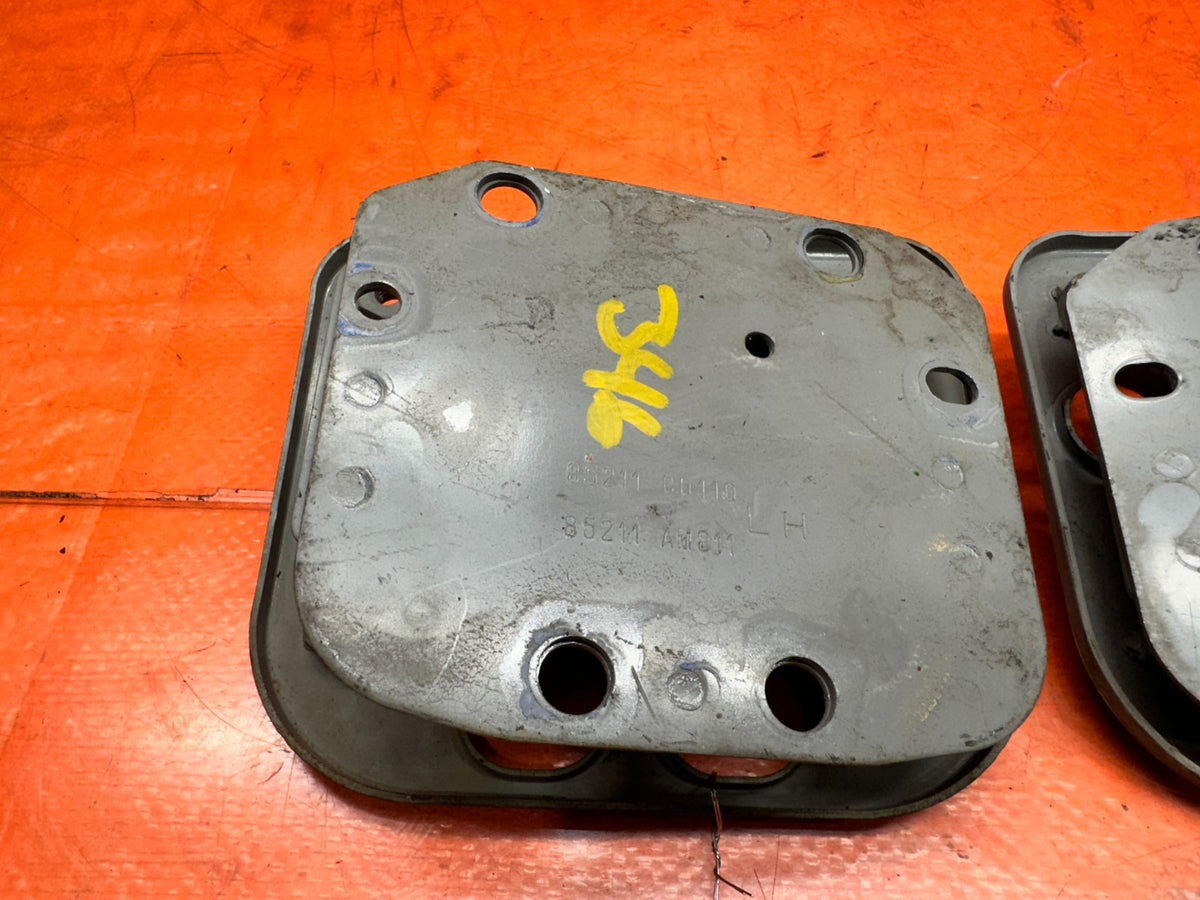 03-08 NISSAN 350Z REAR RE BAR CRASH BEAM BRACKETS PAIR DRIVER PASS OEM #3465