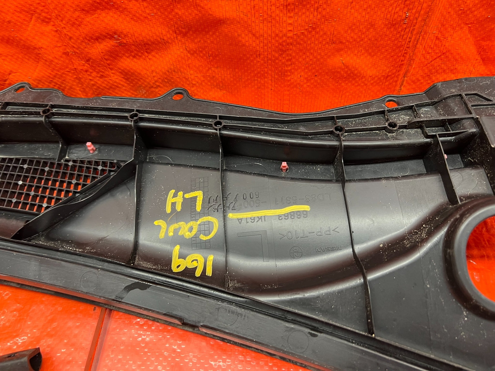 08 15 INFINITI G37 & Q60   2D COUPE   WIPER COWL TRIM   LEFT SIDE   OEM #16910