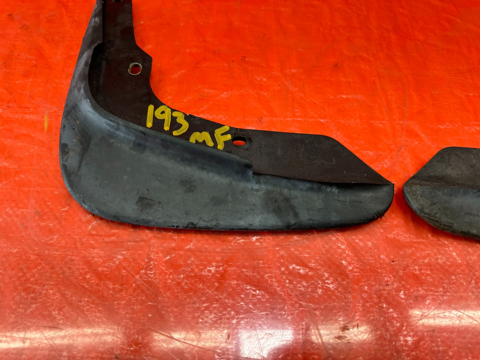95 98 HONDA ODYSSEY   LEFT AND RIGHT FRONT MUD FLAPS   OEM FACTORY #1938
