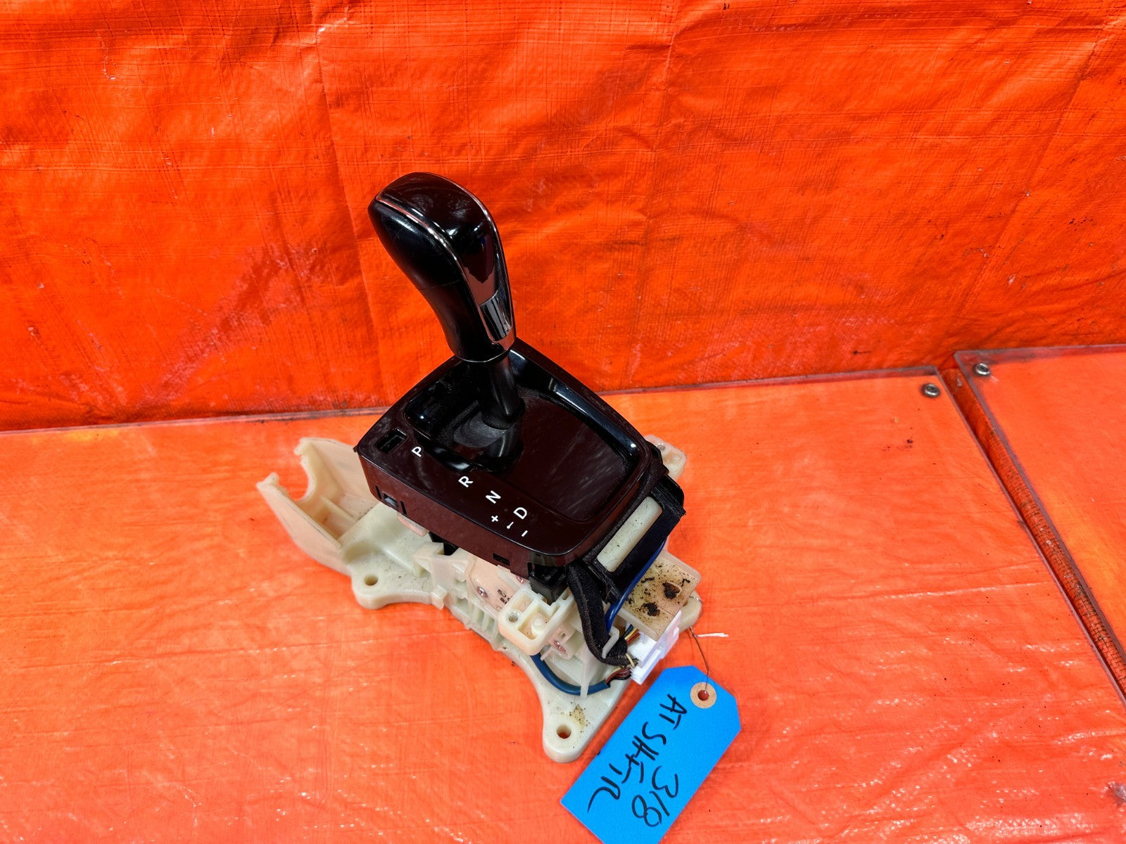 13 16 HYUNDAI GENESIS COUPE AUTOMATIC TRANSMISSION SHIFTER / GEAR SELECTOR 3180