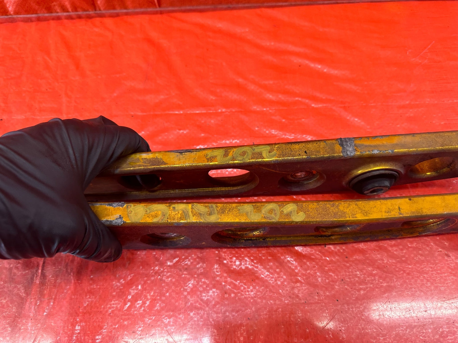 96 00 HONDA CIVIC   ALUMINUM REAR LOWER CONTROL ARMS GOLD COLOR   #20213