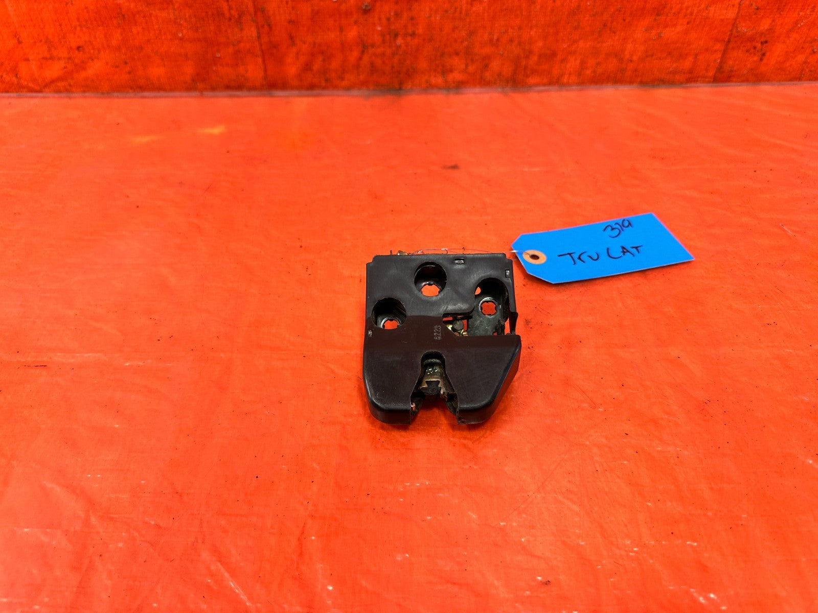96 00 HONDA CIVIC COUPE   TRUNK LID LATCH LOCK ACTUATOR  OEM 3191