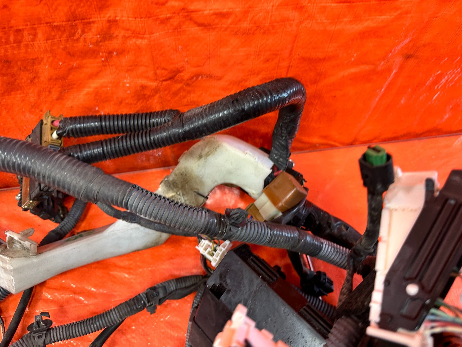 09 10 INFINITI G37 CONVERTIBLE ENGINE BAY / UNDER HOOD WIRING HARNESS WIRE LOOM9
