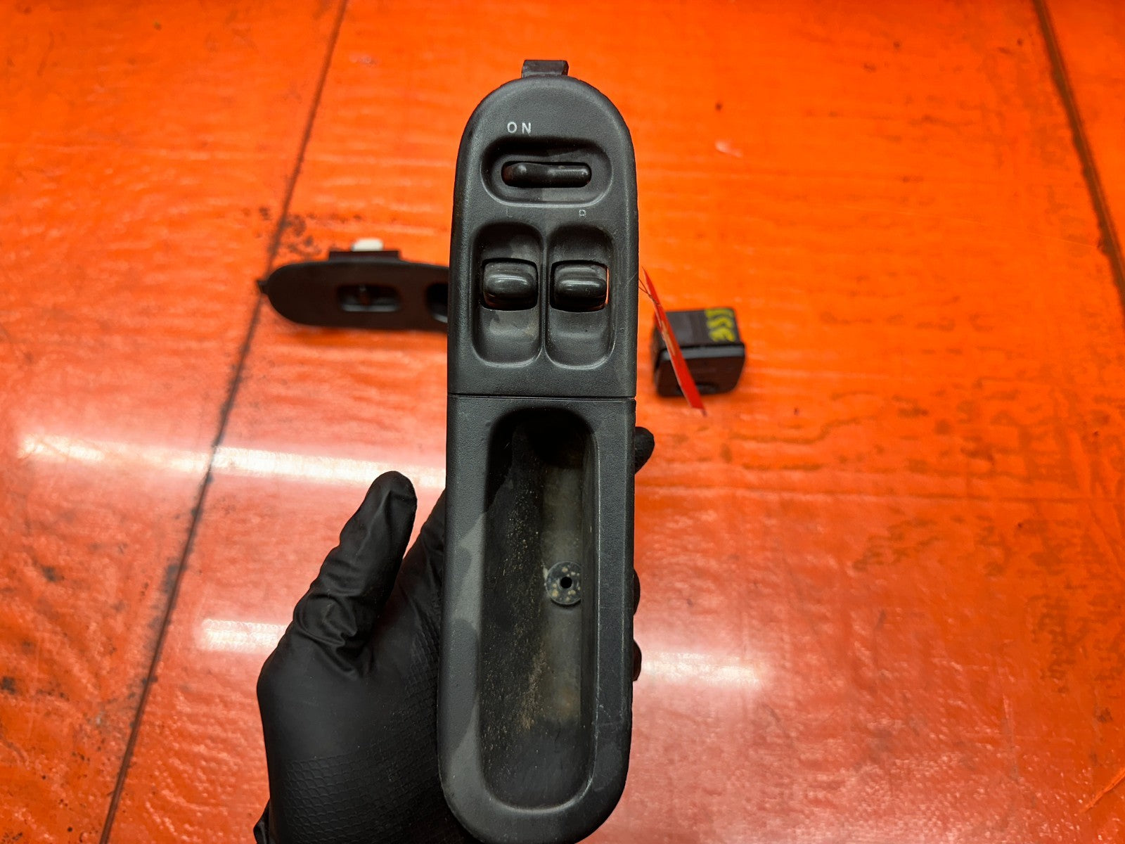 92 95 HONDA CIVIC EX   POWER WINDOW & MIRROR SWITCHES LEFT RIGHT   OEM #3334