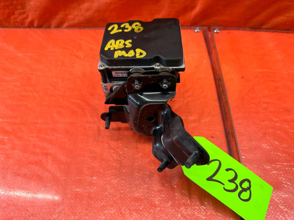 11 13 INFINITI G37 SEDAN RWD   ABS PUMP   NON SPORT   NON REAR ACTIVE STEERING2