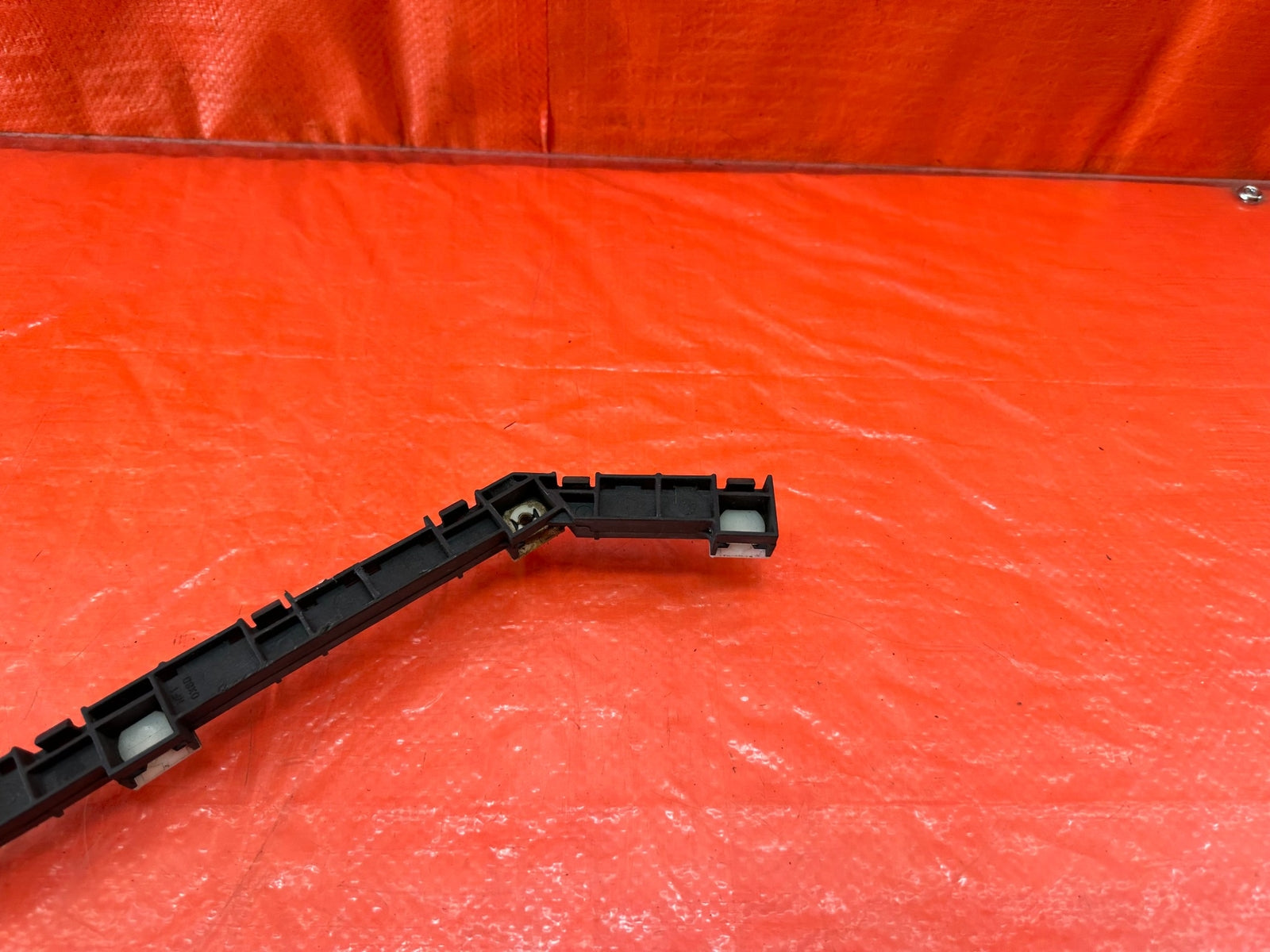 04 08 ACURA TSX   LEFT REAR   BUMPER BRACKET CLIP SPACER RETAINER   OEM #1964