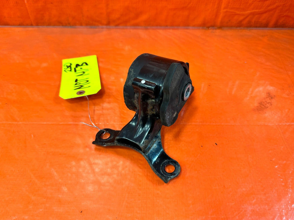 02 06 ACURA RSX   DRIVER LEFT MANUAL STICK SHIFT TRANSMISSION MOUNT OEM #2804