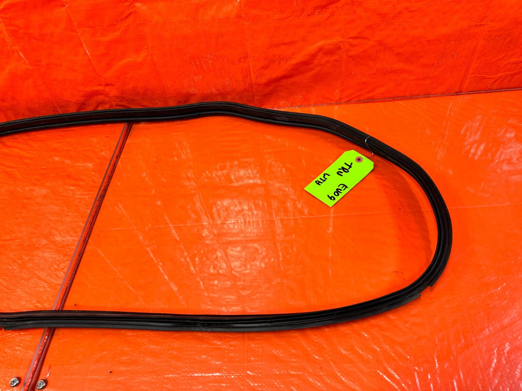 LANCER EVOLUTION VIII 8 EVO IX 9   TRUNK WEATHER STRIP TRIM GASKET LINER RUBBER5