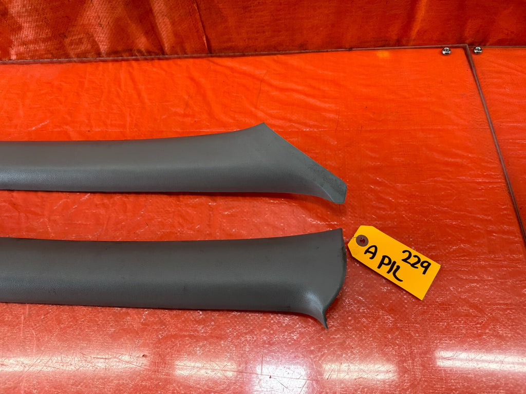 94 01 INTEGRA SEDAN A PILLAR TRIM SET   LEFT RIGHT A PILLARS   OEM FACTORY #2292