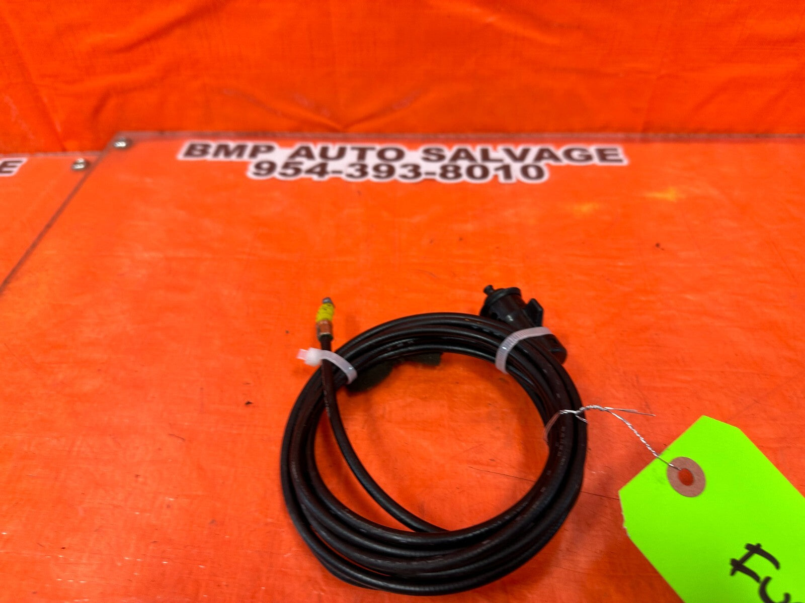 02 06 ACURA RSX BASE & TYPE S   GAS FUEL LID RELEASE CABLE   OEM #DC53