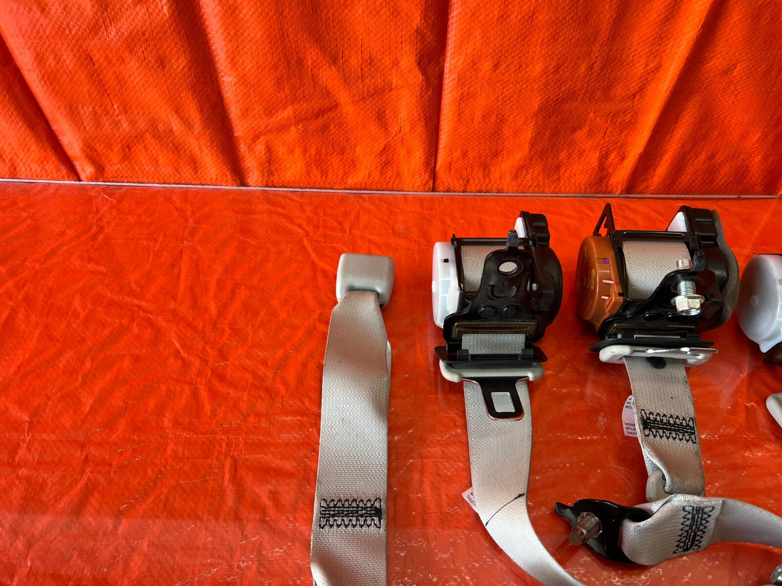 2017 INFINITI Q50 RED SPORT 400   COMPLETE REAR SEAT BELT SET LEFT RIGHT CENTER5